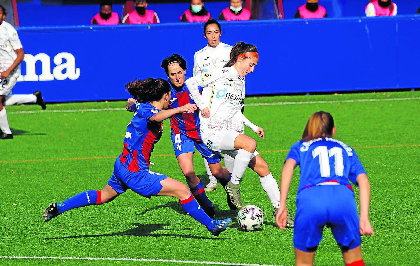 El Eibar frena al EDF Logroño