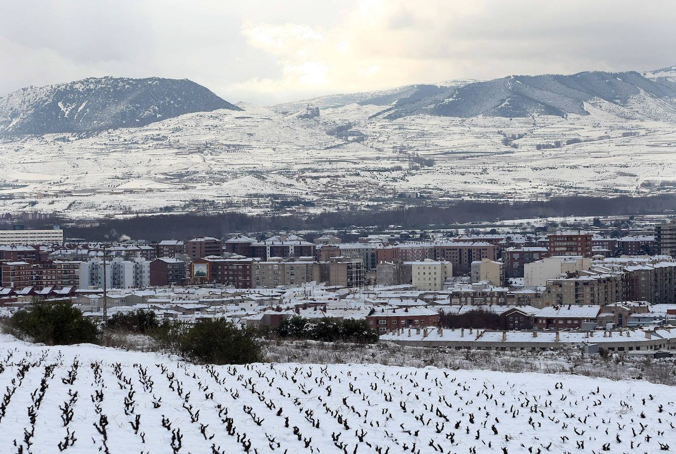 Logroño activa esta noche el nivel 2 de Plan de Nevadas, con 200 efectivos, 50 vehículos y 120 toneladas de sal