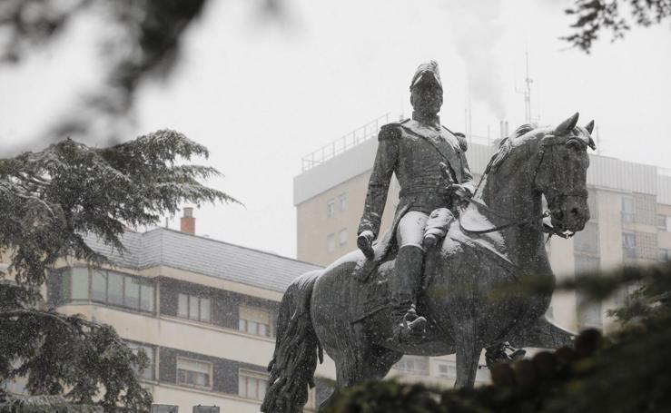 La nieve cubre Logroño