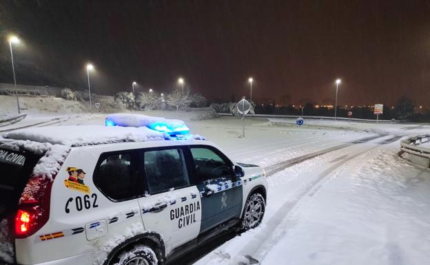 Más de 1.000 llamadas a la Guardia Civil y un centenar de auxilios durante el temporal