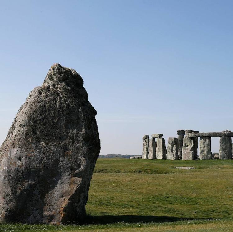 Stonehenge: astronomía y acústica