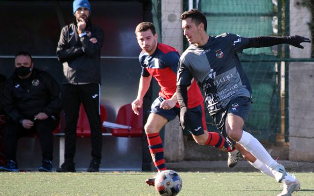 Varea y Racing Rioja siguen mandando