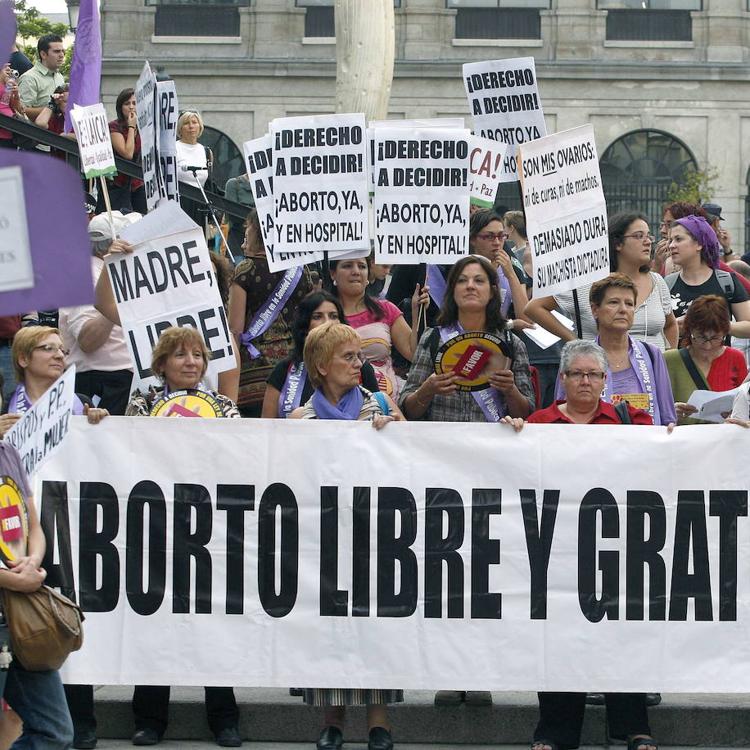 El Gobierno prepara una reforma a la ley del aborto para que sea ambulatorio