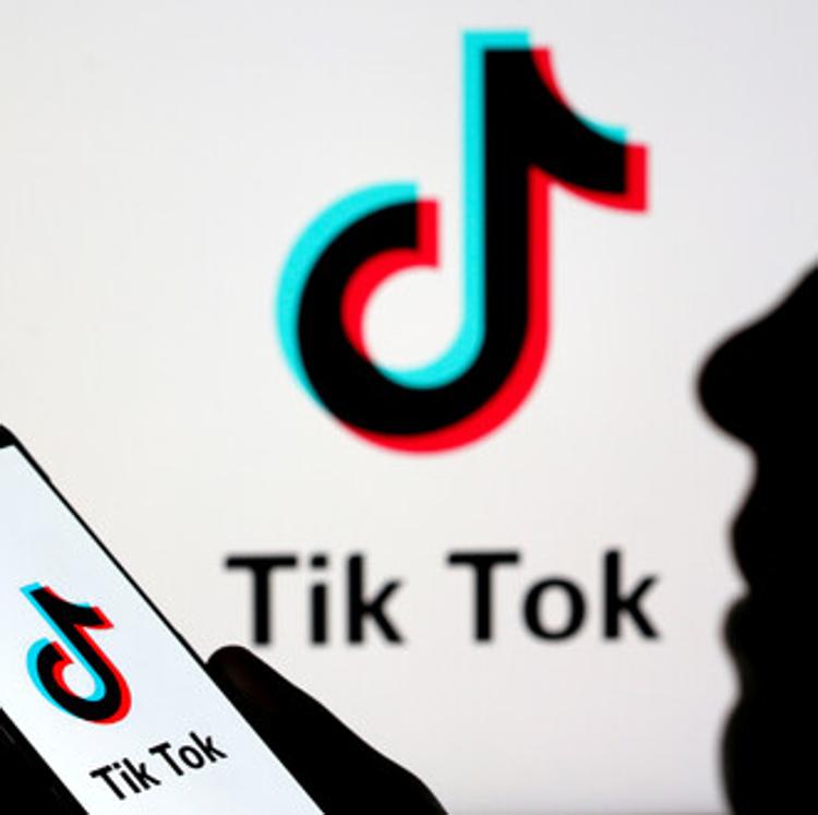 Italia bloquea TikTok tras la muerte de una niña de 10 años