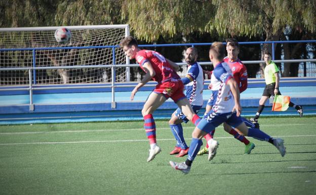Nueva derrota ante el Ebro de un Calahorra todavía líder