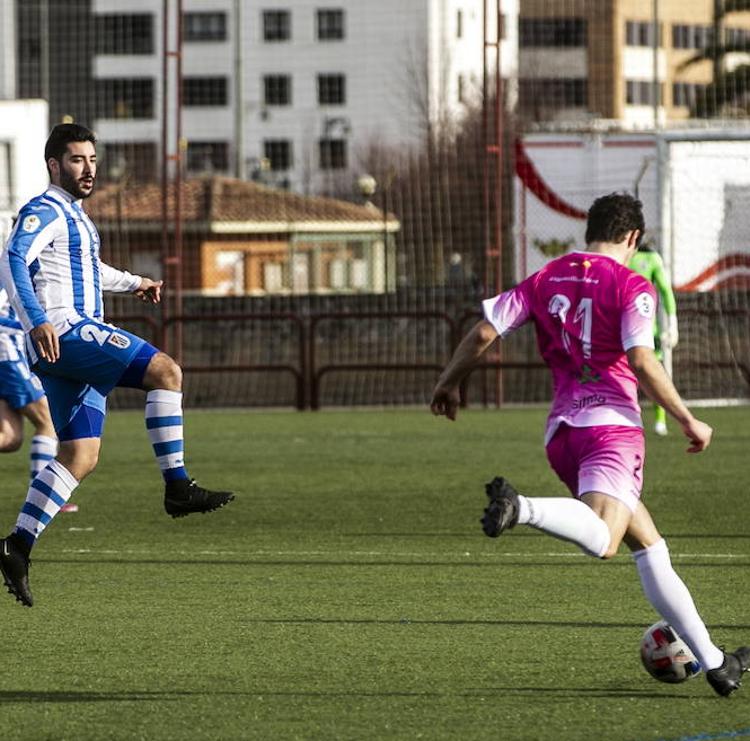 El Agoncillo cae ante la Oyonesa en un partido en el que mereció más