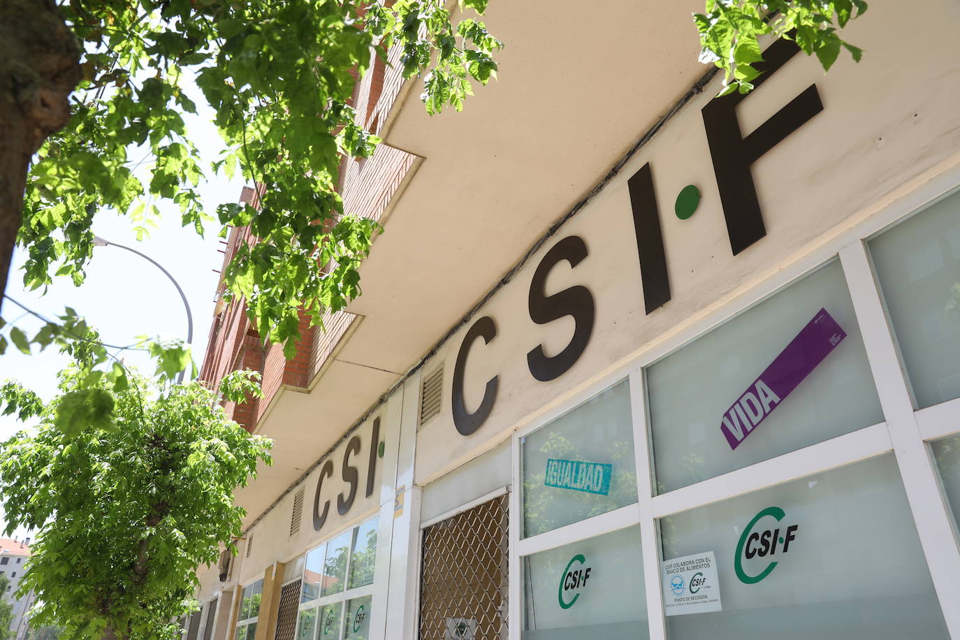 CSIF denuncia que la Administración «no comunica los focos de COVID-19 entre sus empleados»