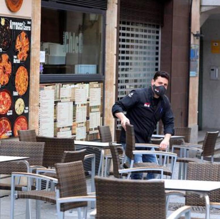 Madrid empieza la desescalada mientras Sanidad pide más dureza a las comunidades