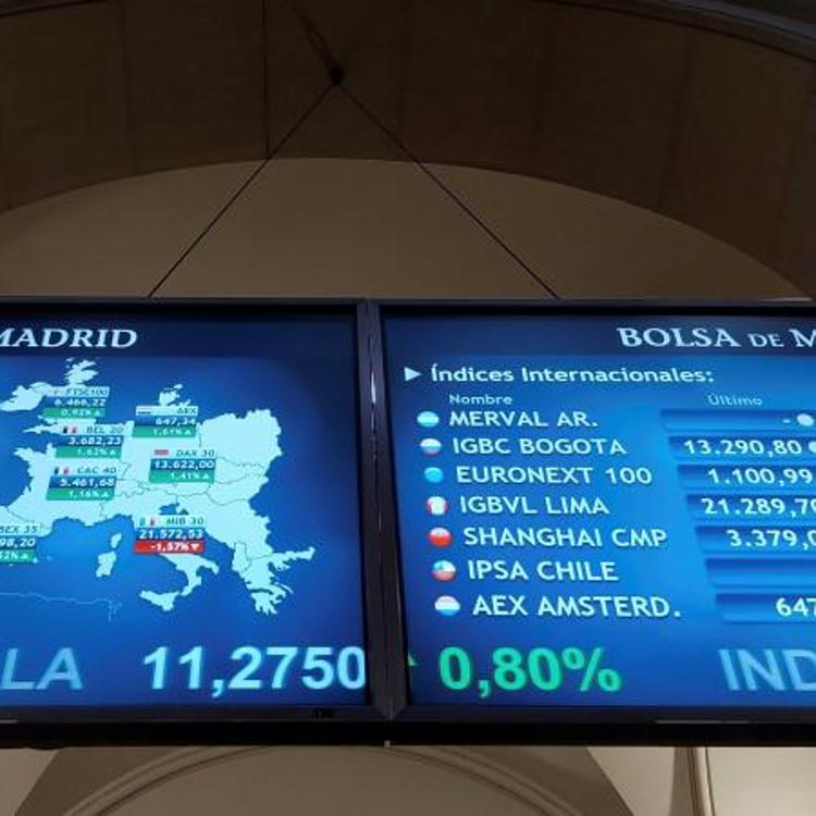 El Ibex-35 sube casi un 2% y alcanza los 7.950 puntos