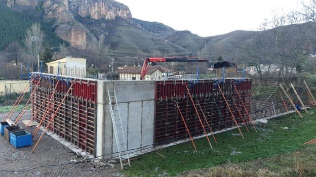 Recta final en la construcción de la nueva zona deportiva de Islallana