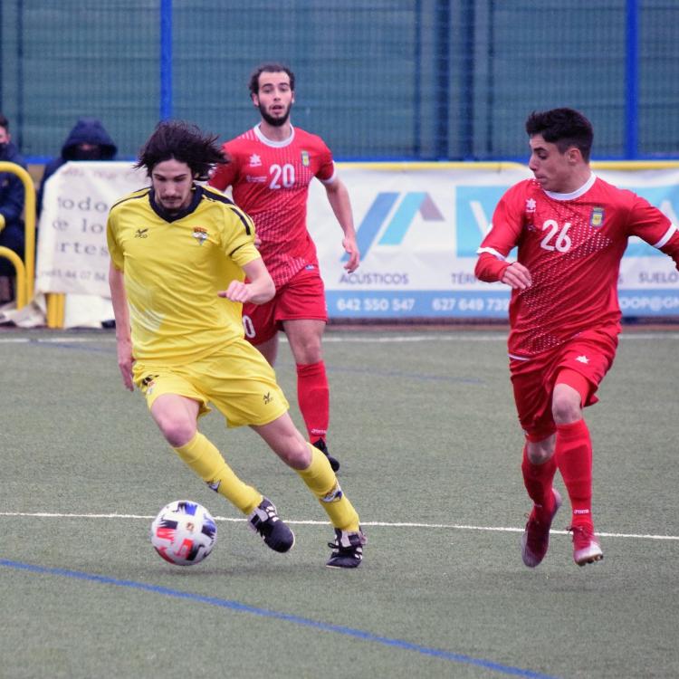 El Yagüe aspira al podio del grupo tras ganar al Calasancio