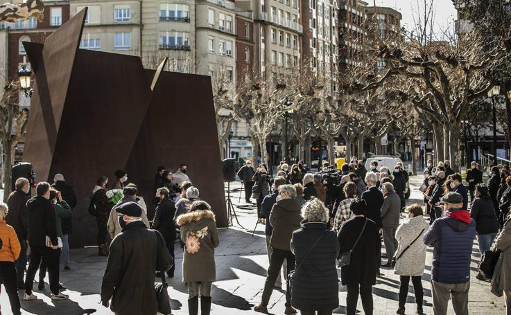 Logroño homenajea a Joxeba Pagazaurtundua