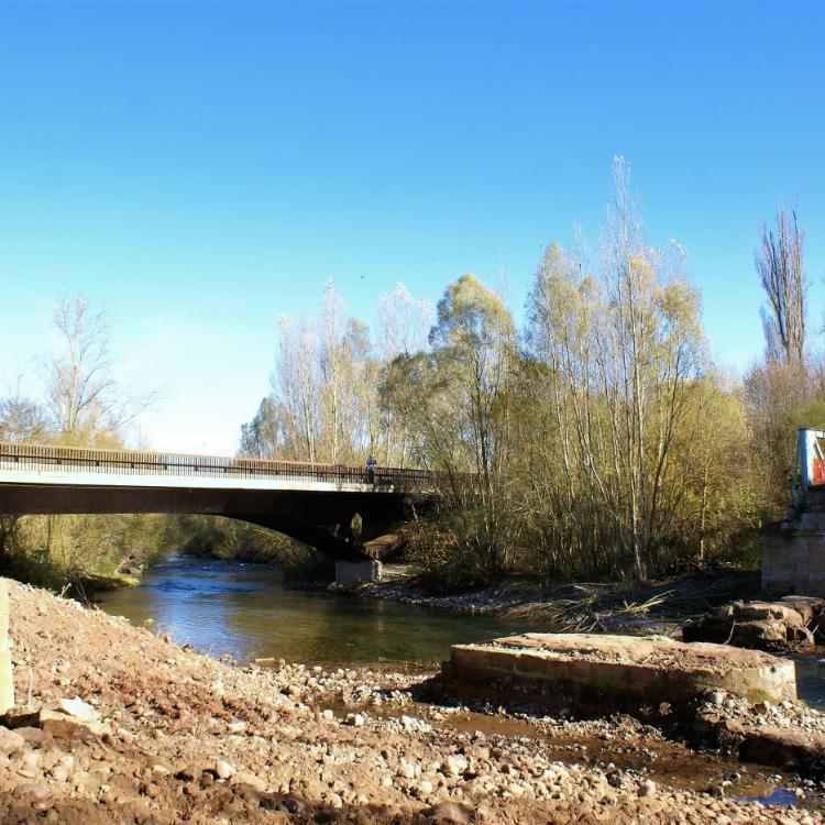 Hacia un 'futuro antiguo' puente de Arenzana