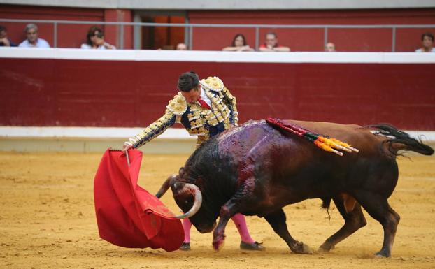 Diego Urdiales regresará a los ruedos en Sevilla y hará doblete en el abono