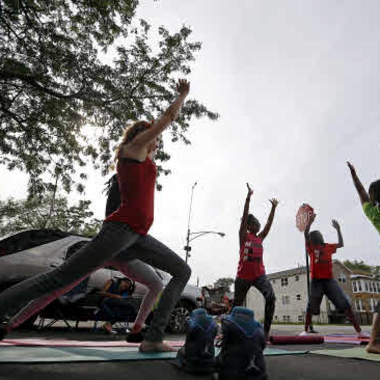 ¿Corres? Prueba con el yoga y verás cómo mejoran tus marcas