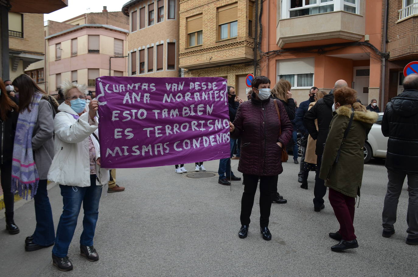 Concentración en Azagra contra la violencia de género