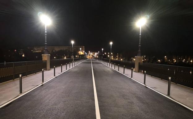 El puente de Piedra se luce de nuevo