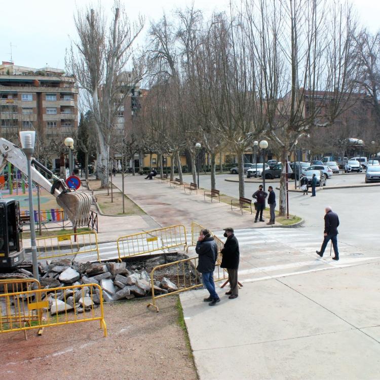 Obras en el paso peatonal de la pasarela de Nájera