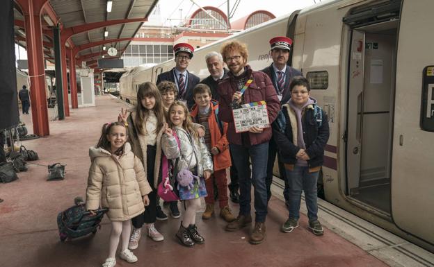 Santiago Segura, a todo tren en Asturias