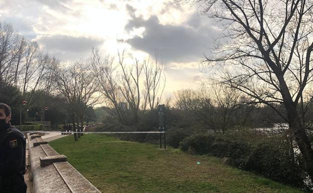 Rescatan un cadáver junto a la presa del Ebro