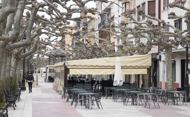 Santo Domingo trabaja en una nueva ordenanza de las terrazas hosteleras