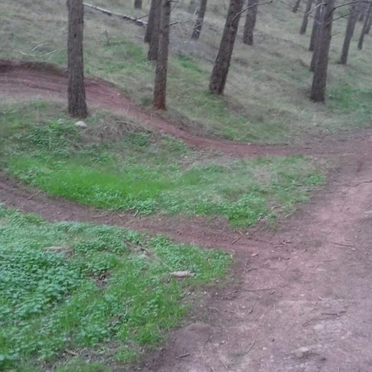 Echarse al monte sobre ruedas en Nájera