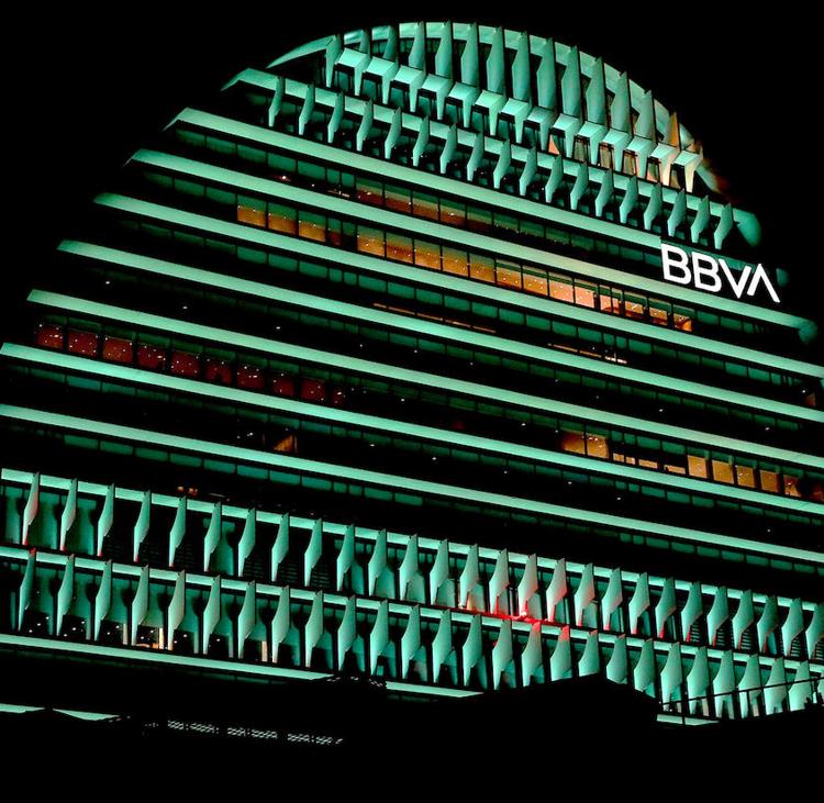 BBVA dejará de financiar a empresas del carbón