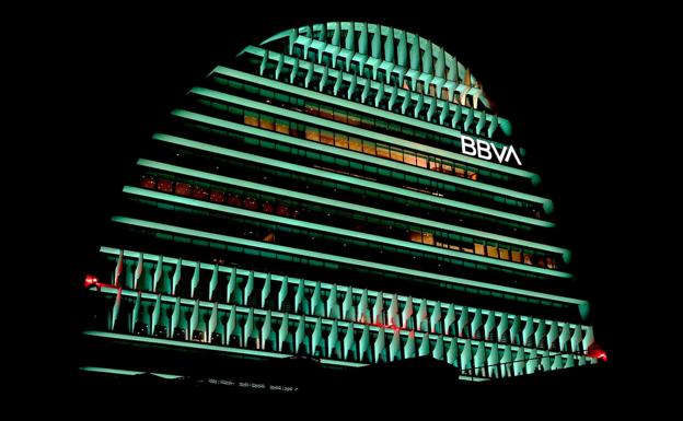 BBVA dejará de financiar a empresas del carbón