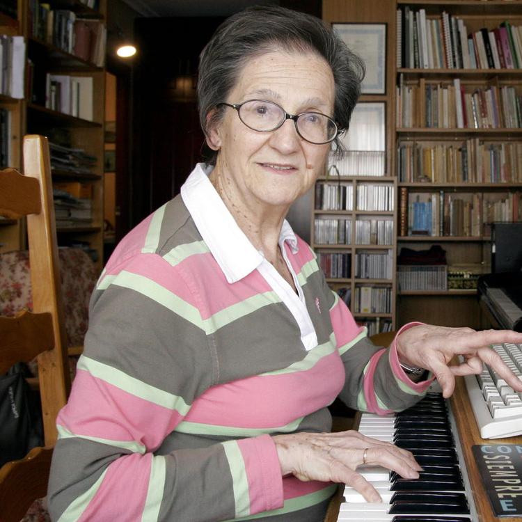 Carretera de Navarra cambia su nombre por el de la música y profesora riojana María Dolores Malumbres