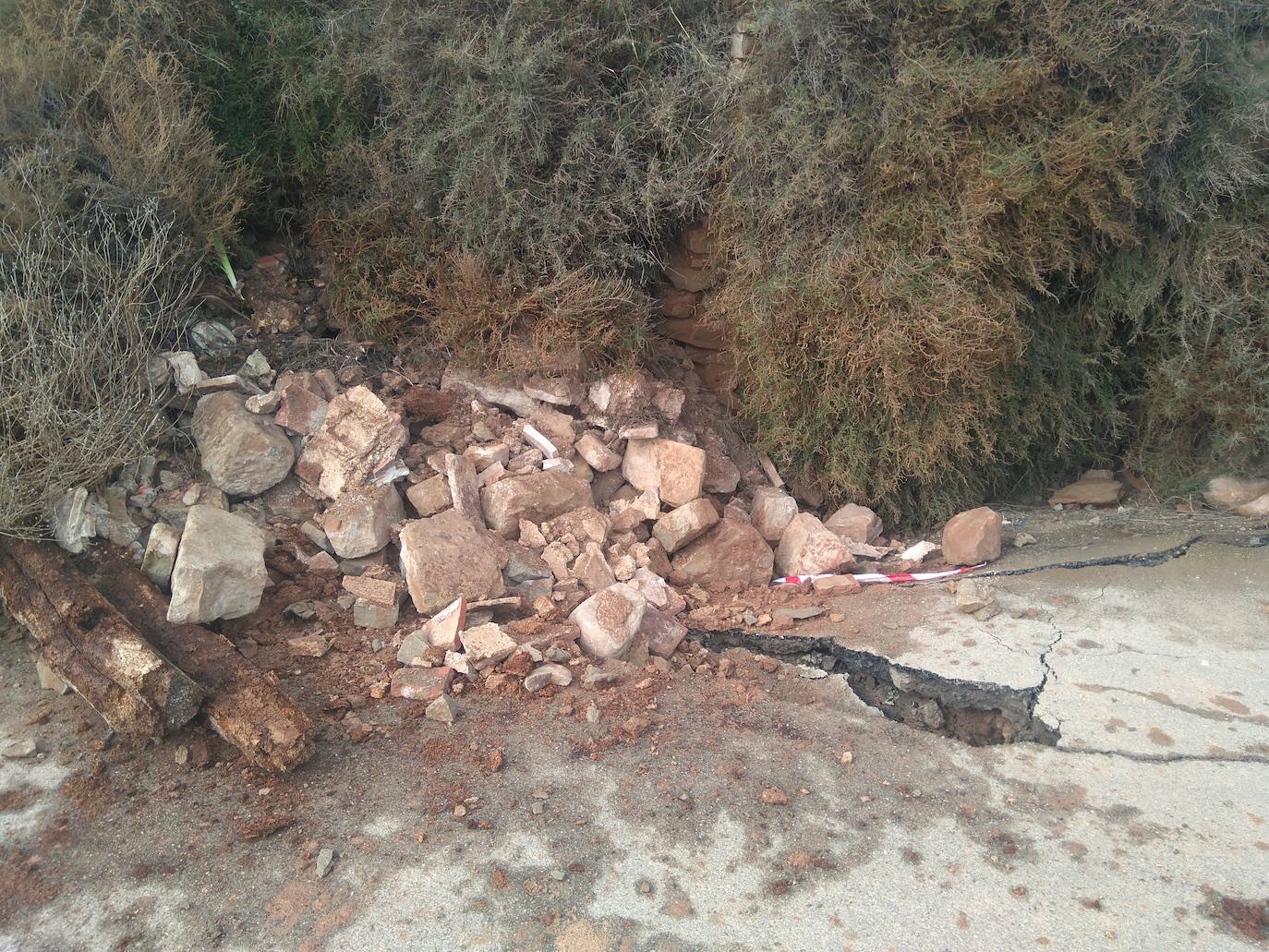 Hundimiento de una calle en Ausejo