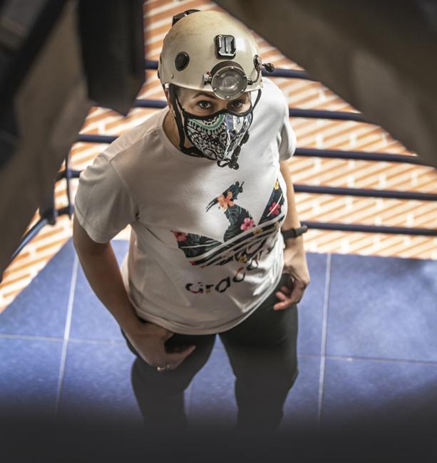 «La espeleología es un deporte muy igualitario»