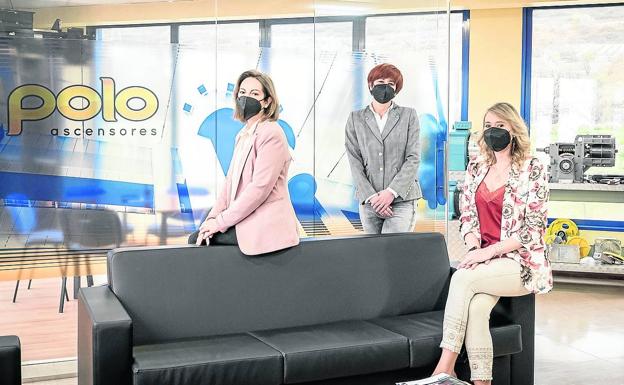 «En esta empresa, las mujeres desempeñan puestos relevantes»