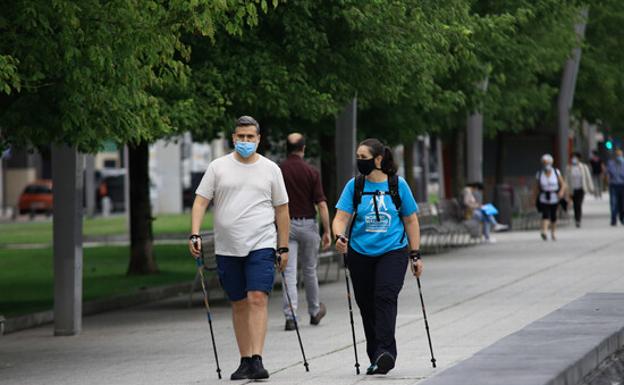 Usar mascarilla durante el ejercicio intenso es seguro para personas sanas