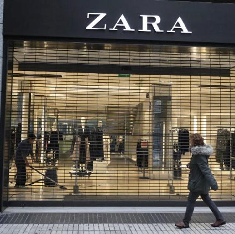 Inditex gana un 70% menos pero dispara las ventas online