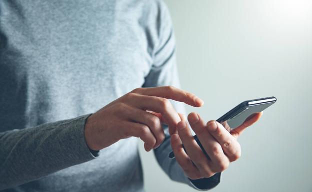 Cuidado si le llega un SMS avisando de un paquete, puede ser una estafa