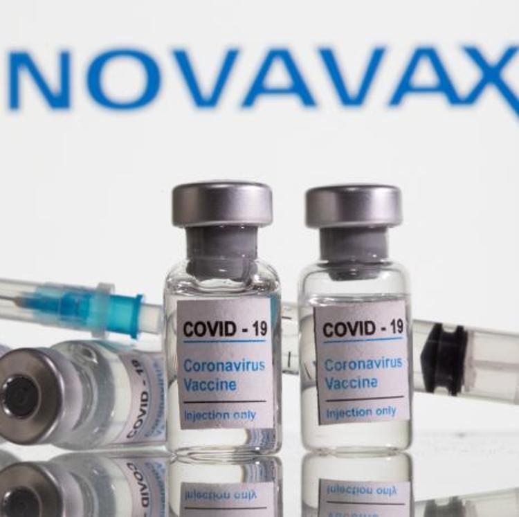 Novavax asegura que su fórmula alcanza el 96% de eficacia