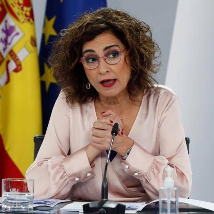 La ministra de Hacienda sobre la marcha de Iglesias: «Nos quedamos chocados»