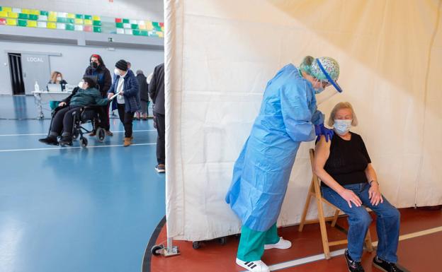 La vacunación para los mayores de 80 años en Logroño comenzará el próximo lunes