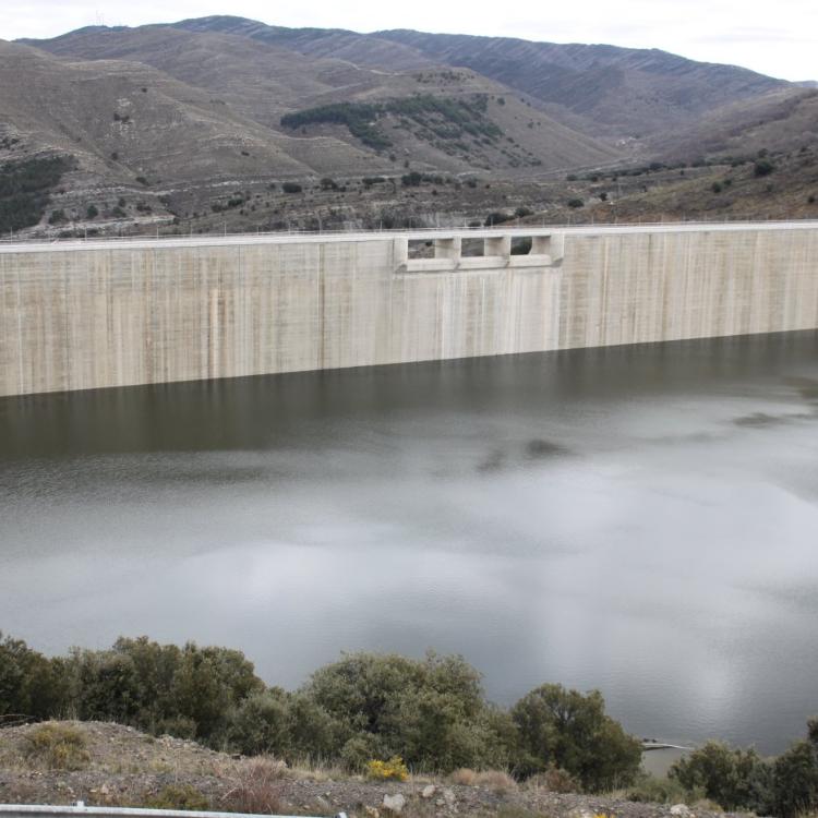 Agua desde la presa para veintiún pueblos de Rioja Baja