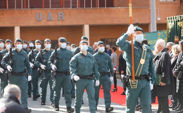 Emotivo homenaje de la Guardia Civil a Gayoso