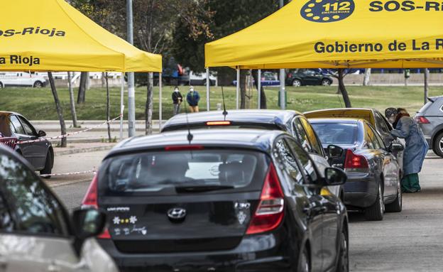 La Rioja seguirá vacunando con AstraZeneca a los ciudadanos entre 60 y 65 años