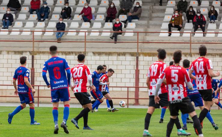 Las imágenes del empate entre la SD Logroñés y el Amorebieta