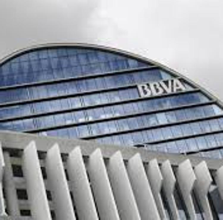 BBVA inicia los trámites para aplicar un ERE en España