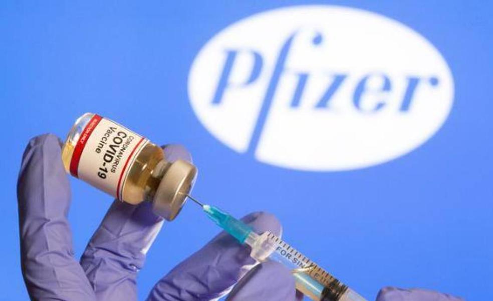 Pfizer promete 25 millones de dosis para España antes de julio