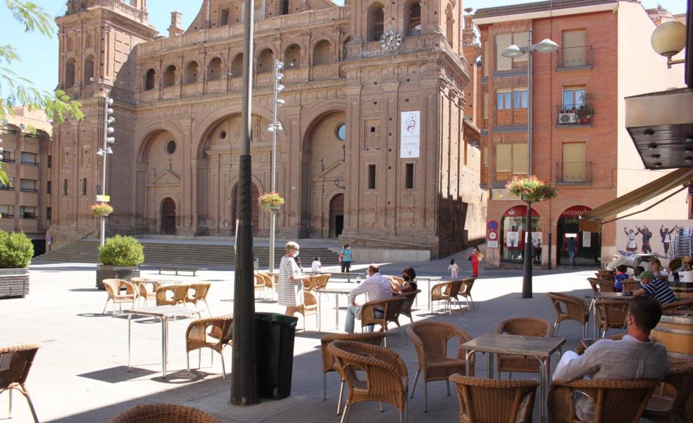 La suspensión de la tasa de terrazas para apoyar a la hostelería de Alfaro ya está en vigor