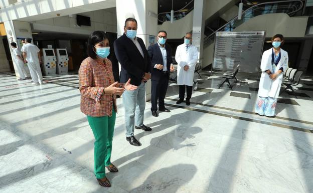 La ministra de Sanidad recibirá este lunes en Villamediana un nuevo envío de vacunas de Pfizer