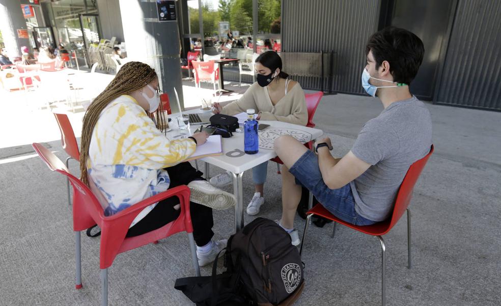 Se agudiza la crisis de los jóvenes: uno de cada tres no tiene ingresos