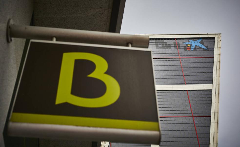 Los bancos ya han cerrado un 5% de sus oficinas este año