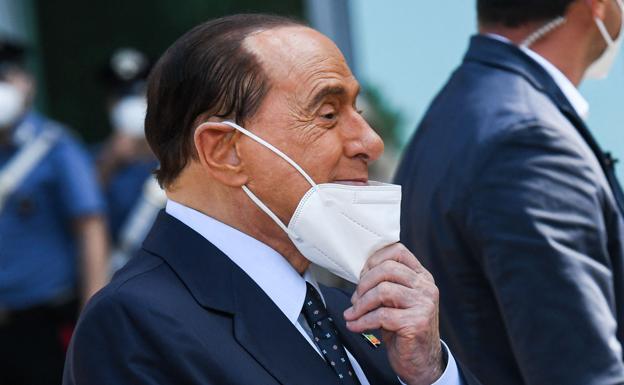 Silvio Berlusconi vuelve al hospital