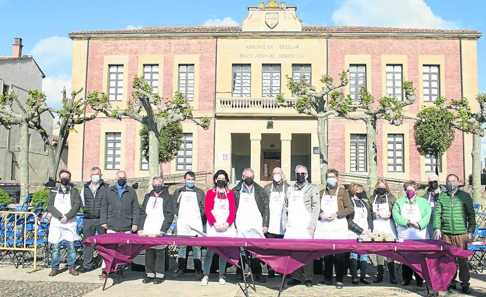 Santo Domingo ha repartido 3.182 raciones de garbanzos en el 'Almuerzo del Santo'